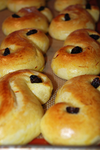 Saffransbullar Fresh From the Oven