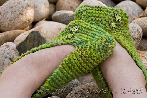 Grown Up Booties in Caya Colour Jayne w/ Buttons