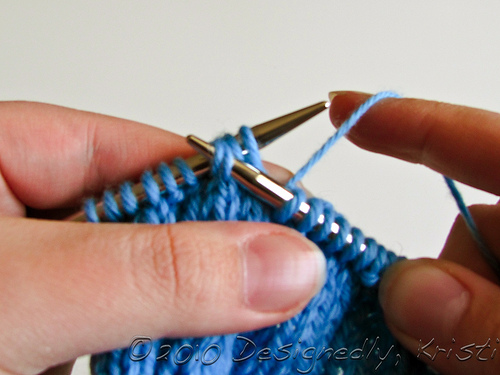 Cable 2 Back (or Right) Without a Cable Needle Step 1