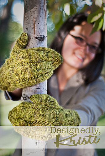 Misti Alpaca Cabled Mittens