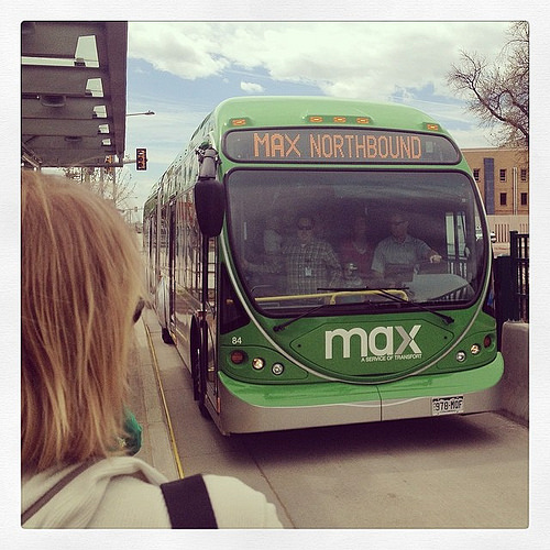 Second northbound #maxpremiere bus at University station. Rode it to the next station where we had to get off because it was over capacity to raise back up after kneeling, LOL! Walked the rest of the way to Old Town. Glad to see so much excitement though!