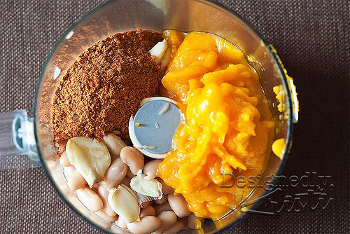 Mexican Pumpkin & White Bean Dip