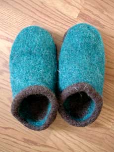 Good look at the FT felted clogs.